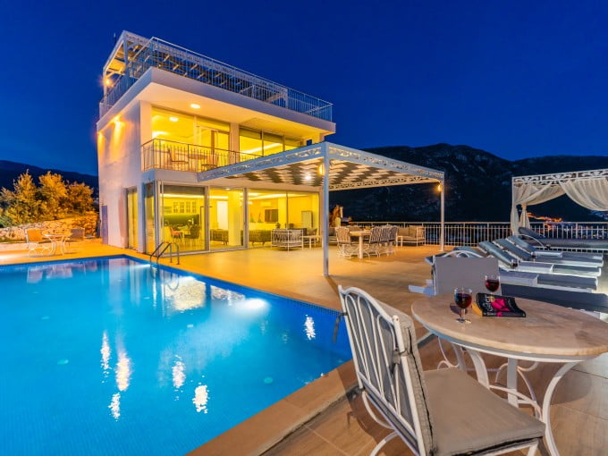 Villa Infinity
