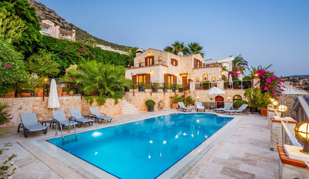 Jamandutania Villa (1)