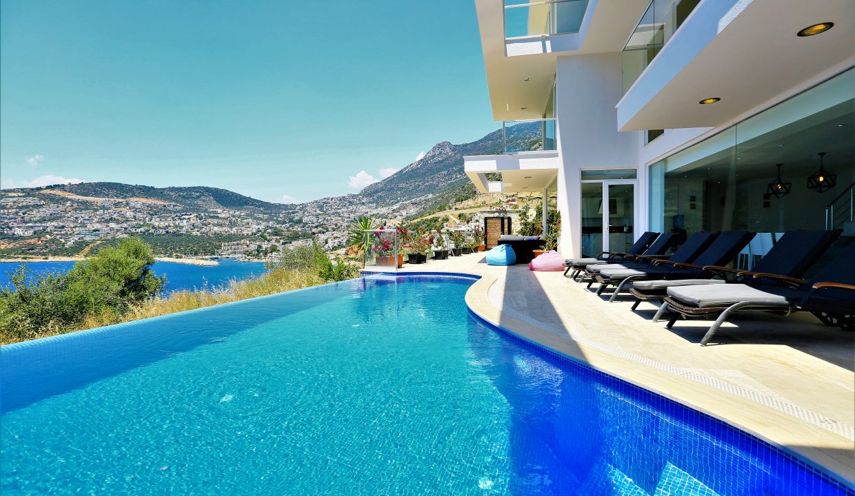 Villa Lumineux-Kalkan-Luks-denize-sifir-jakuzili-villa-villagezegeni (4)