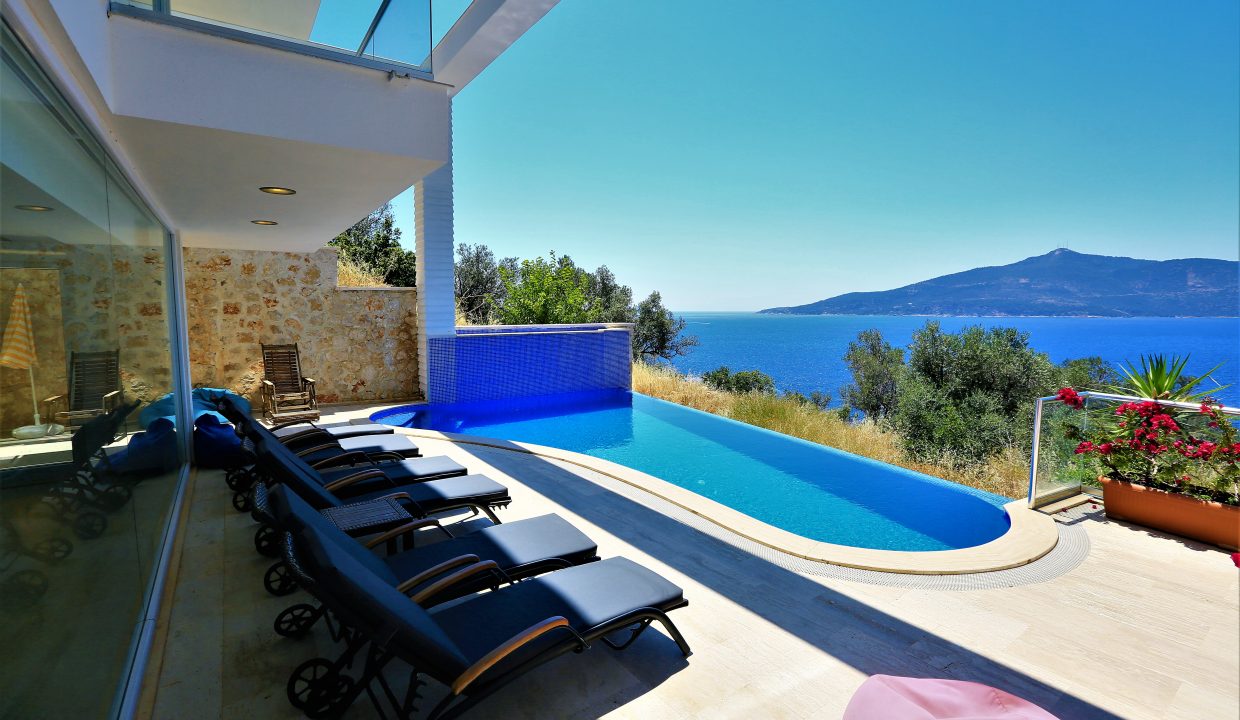 Villa Lumineux-Kalkan-Luks-denize-sifir-jakuzili-villa-villagezegeni (5)