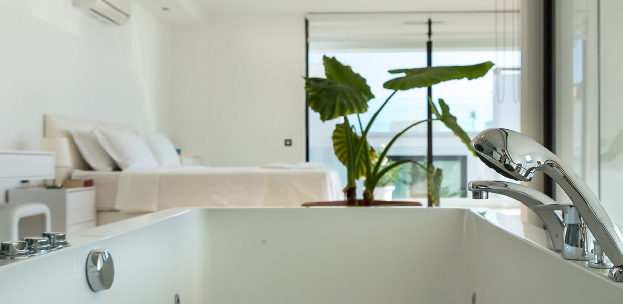 denize-cok-yakin-8-kisilik-luks-villa-kalkan (15)
