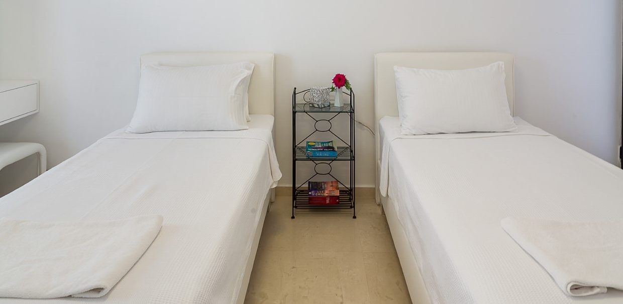 denize-cok-yakin-8-kisilik-luks-villa-kalkan (21)