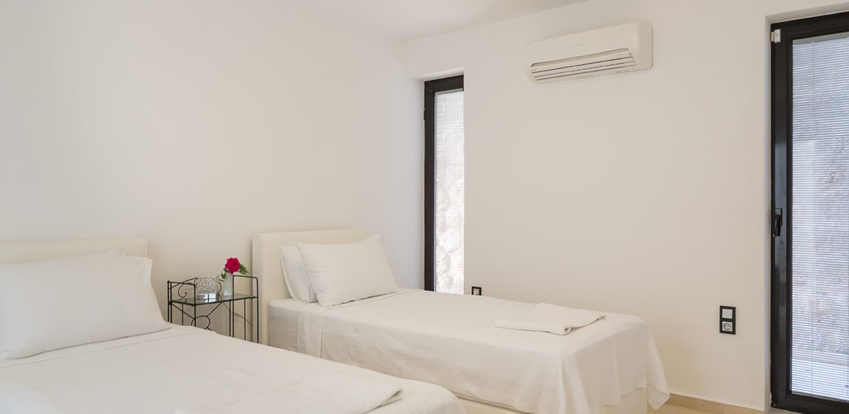 denize-cok-yakin-8-kisilik-luks-villa-kalkan (22)