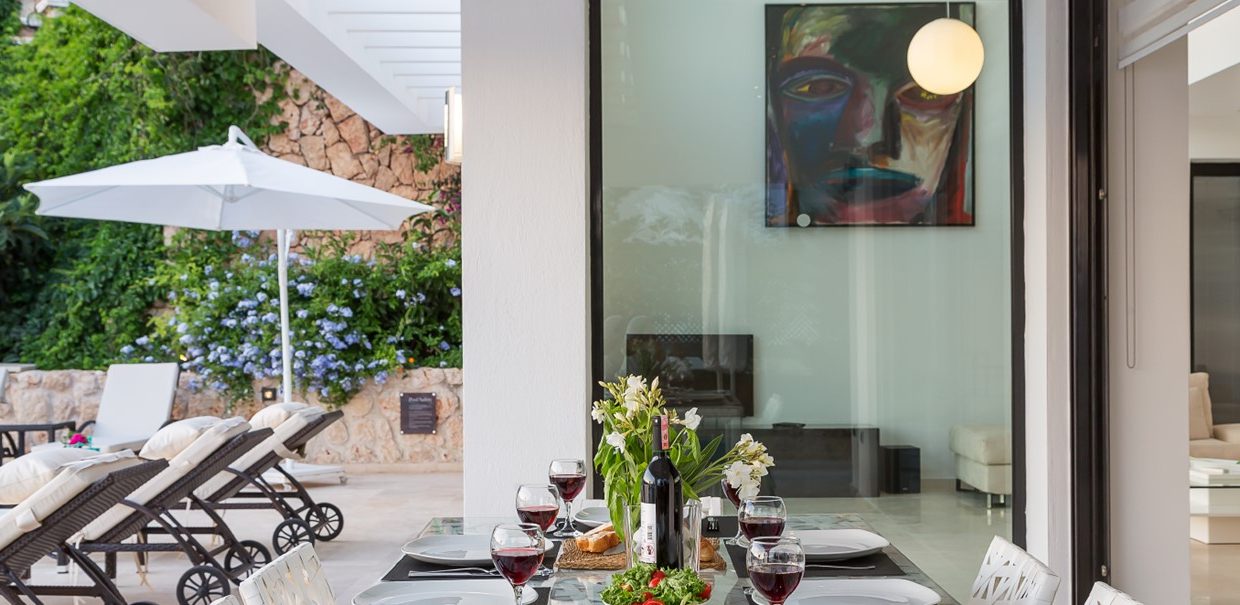 denize-cok-yakin-8-kisilik-luks-villa-kalkan (3)