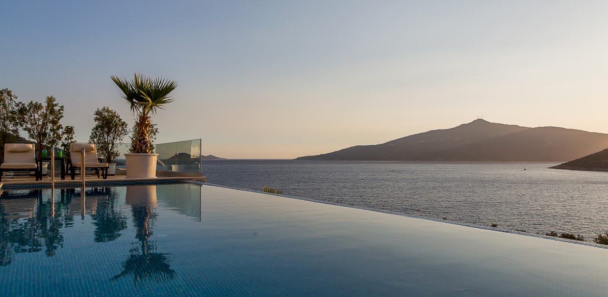 denize-cok-yakin-8-kisilik-luks-villa-kalkan (30)