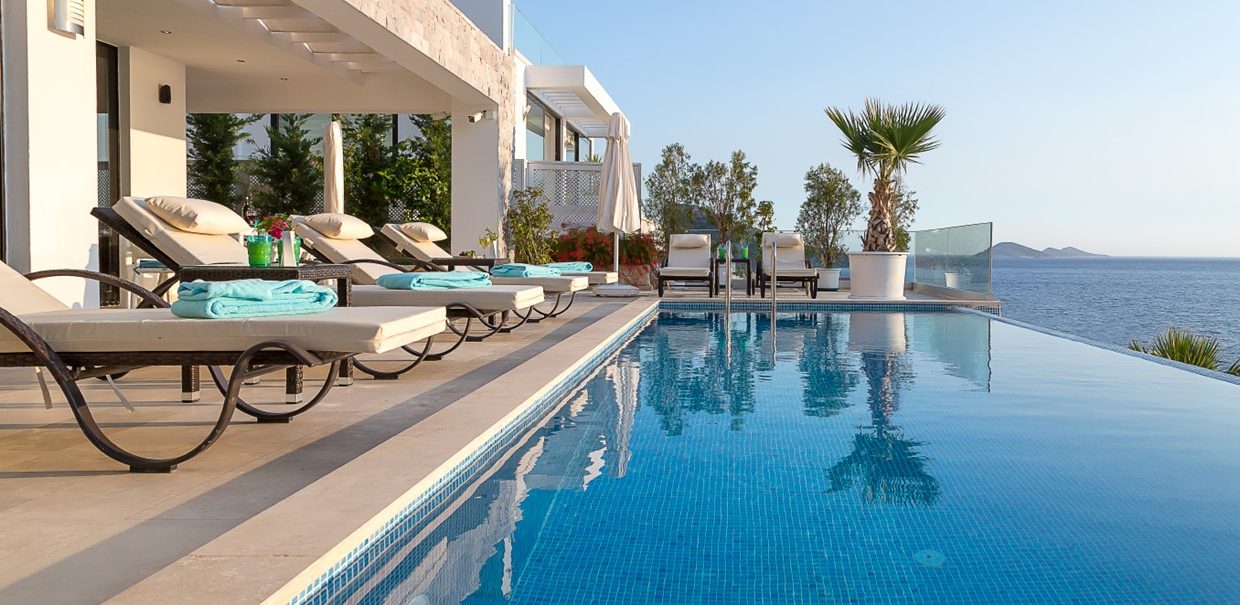 denize-cok-yakin-8-kisilik-luks-villa-kalkan (7)
