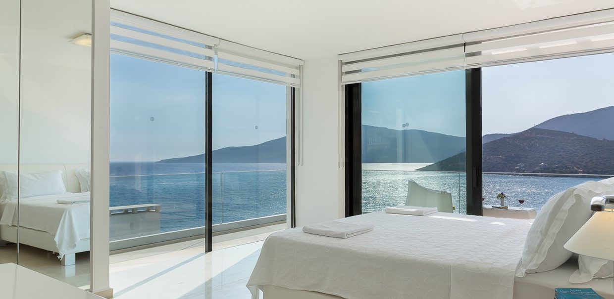 denize-cok-yakin-8-kisilik-luks-villa-kalkan (8)