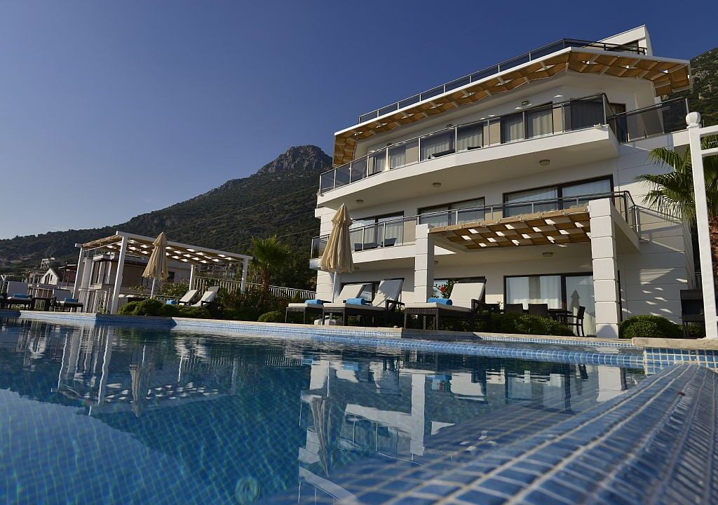 Falcon Lodge Villa (2)