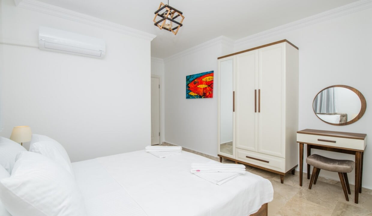 villa garden court bedroom furnished