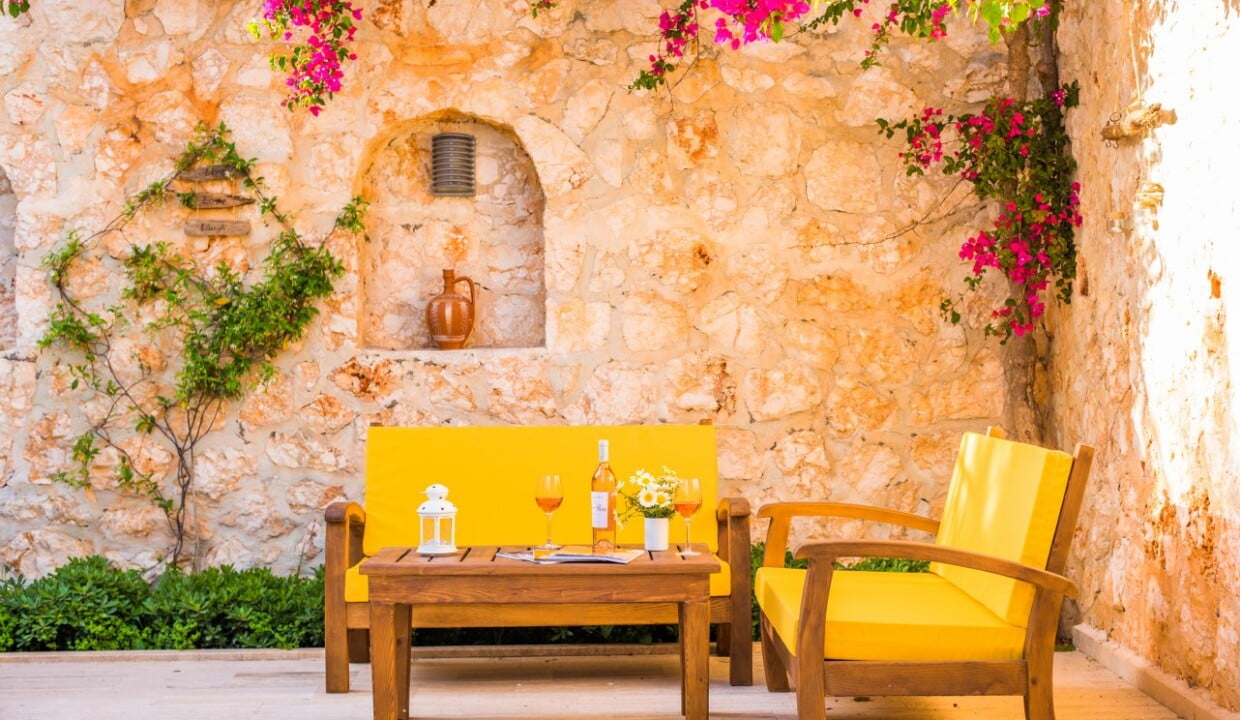 villa garden court outdoor seat