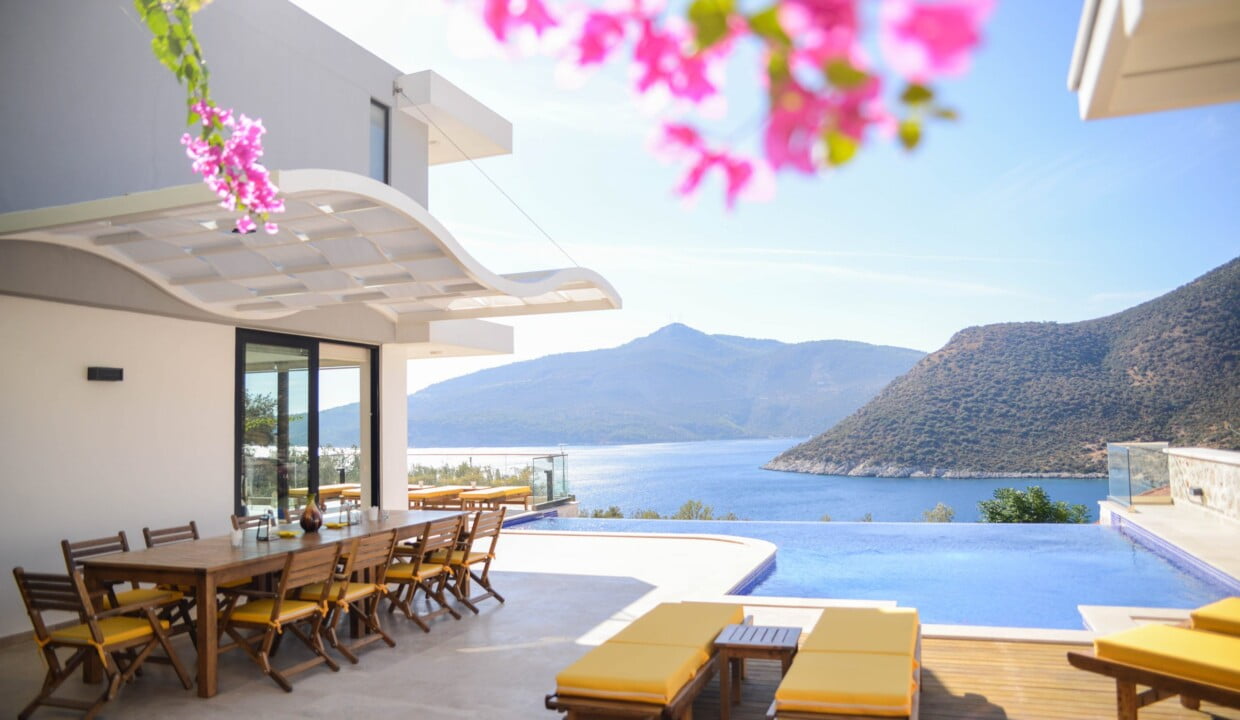 villa ozma infinity pool